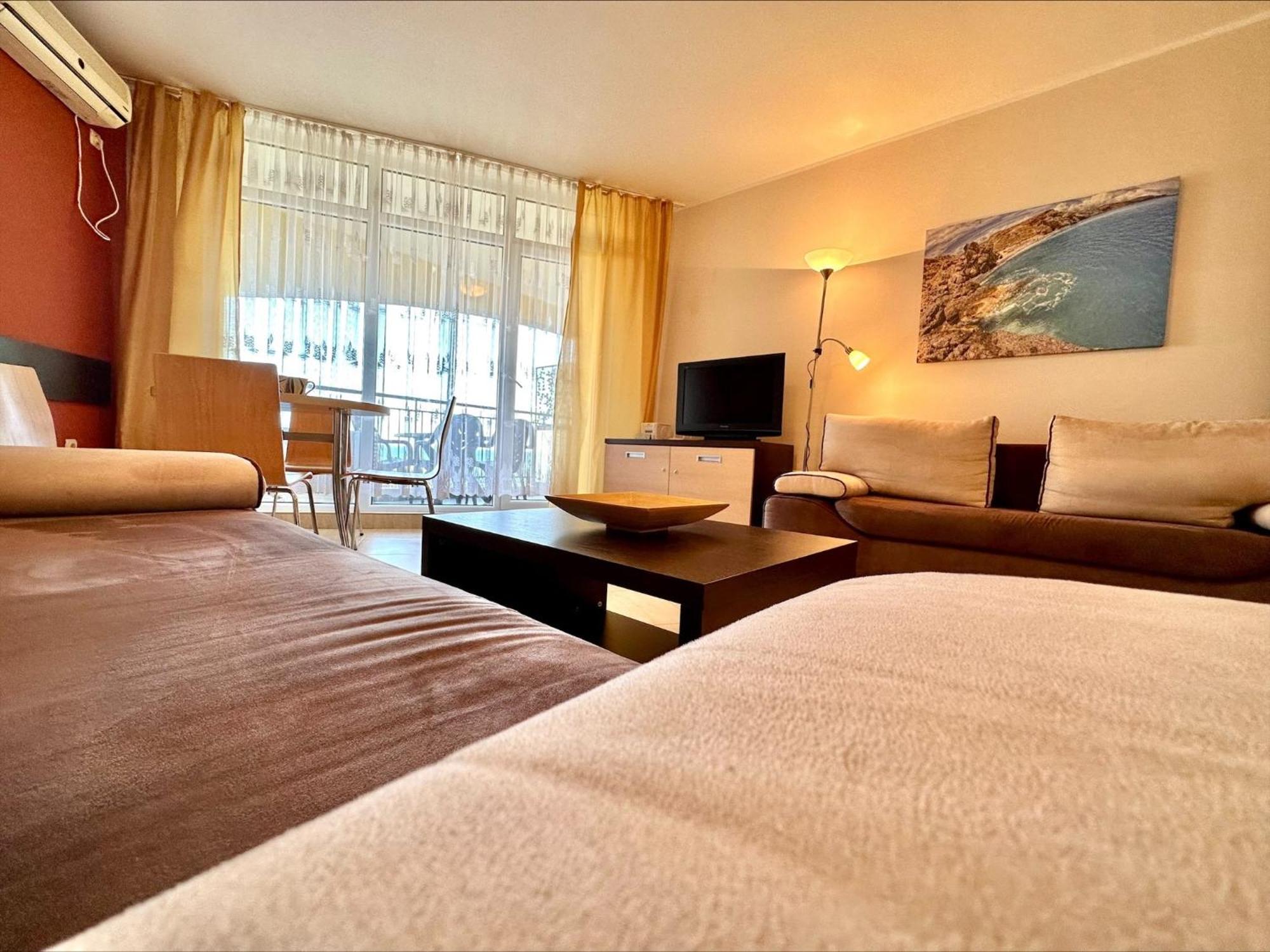 Menada Grand Resort Apartments Aheloy Room photo